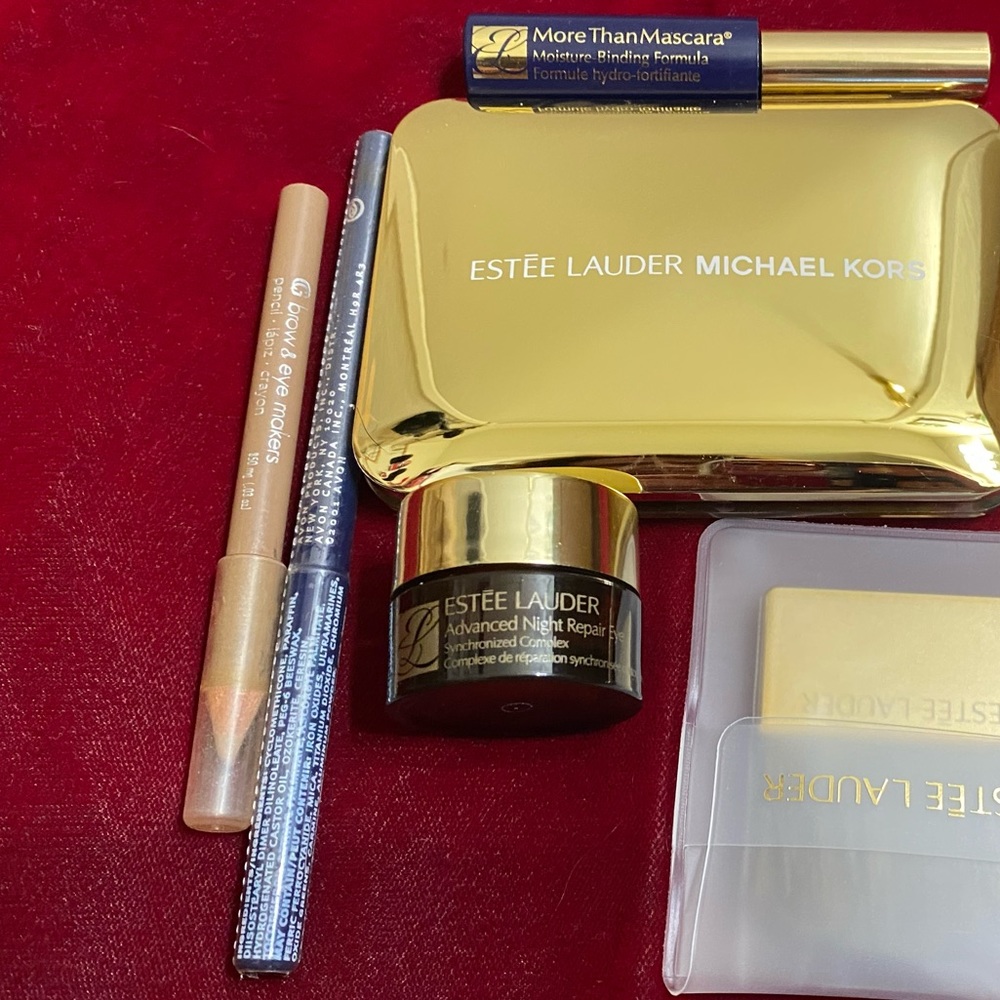 Michael Kors For Estae Lauder Makeup Bundle - Picture 4 of 4